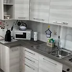 דירה Rosa's With Terrace