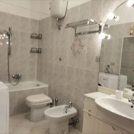 Rosa's With Terrace Кальяри