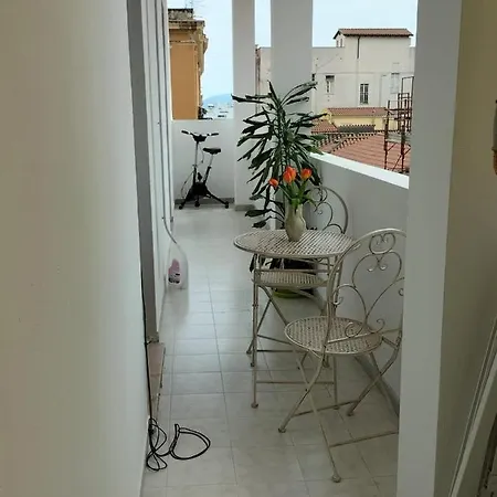 Rosa's With Terrace Кальяри