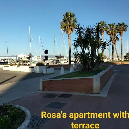 Rosa's With Terrace דירה *