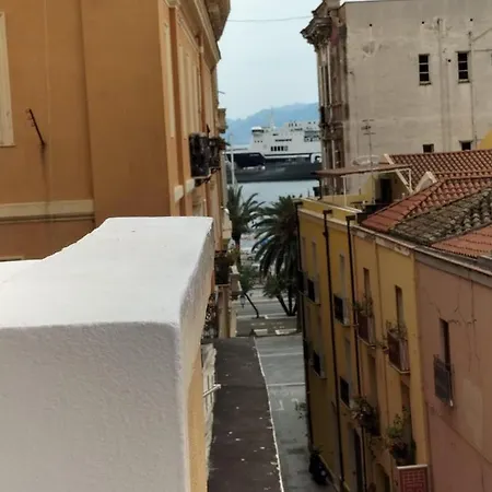 Rosa's With Terrace Cagliari