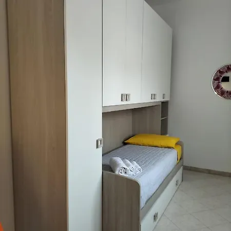 Rosa's With Terrace Apartment
